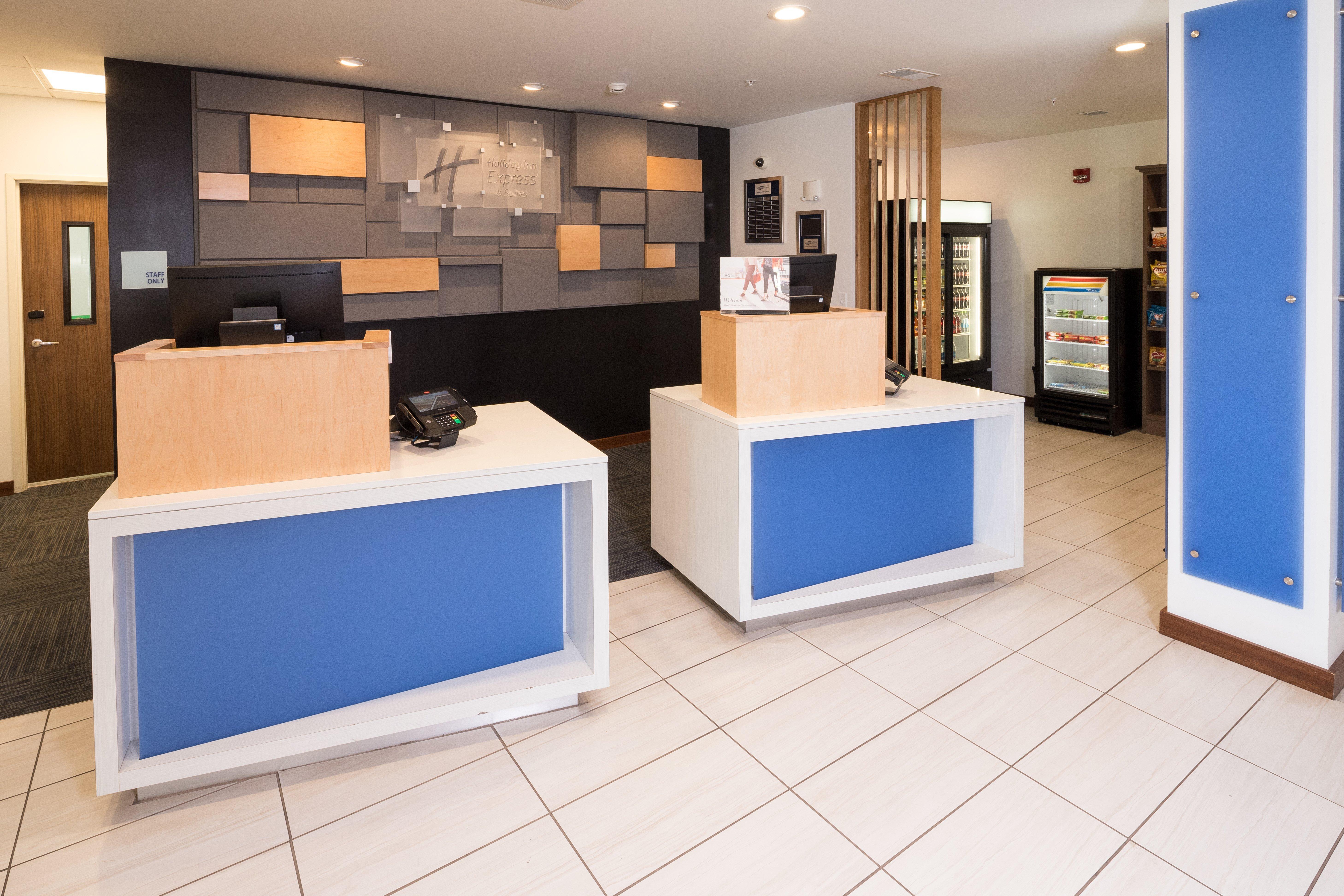 Holiday Inn Express & Suites - Portage By Ihg Bagian luar foto