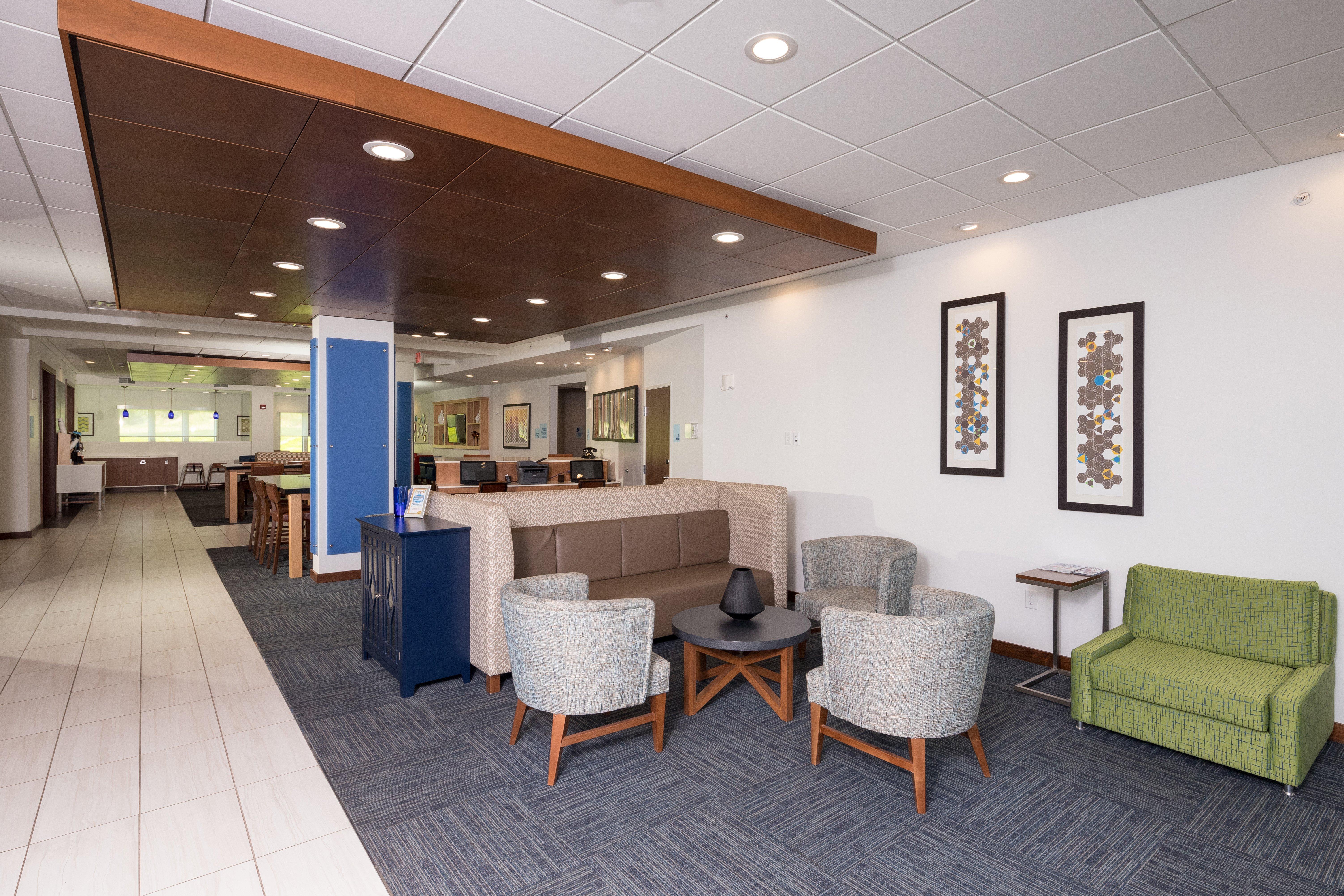 Holiday Inn Express & Suites - Portage By Ihg Bagian luar foto