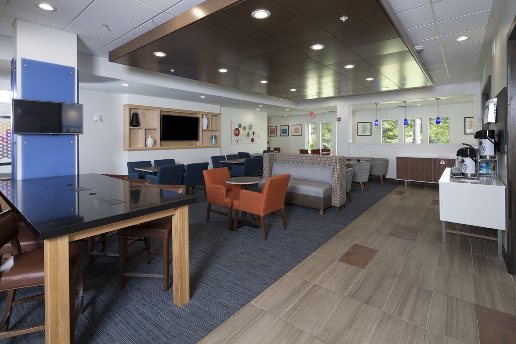 Holiday Inn Express & Suites - Portage By Ihg Bagian luar foto