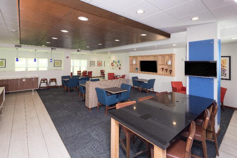 Holiday Inn Express & Suites - Portage By Ihg Bagian luar foto